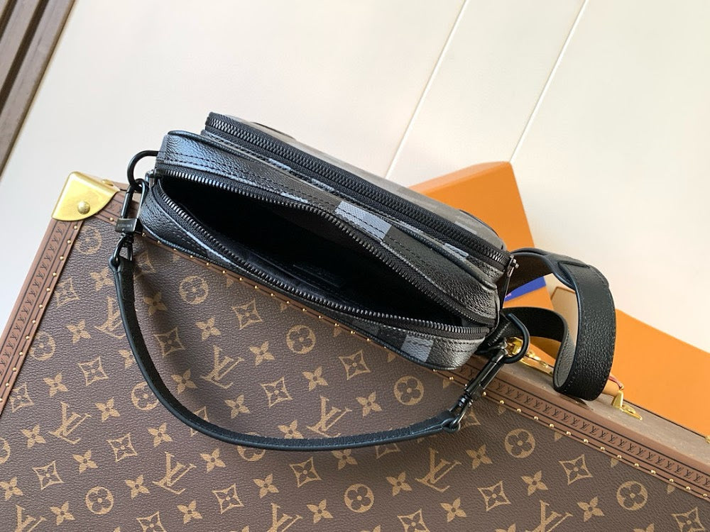 Dragons Bags ln Luxury Bag --71292