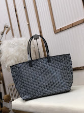 new-luxury-designer-bags-nm7988