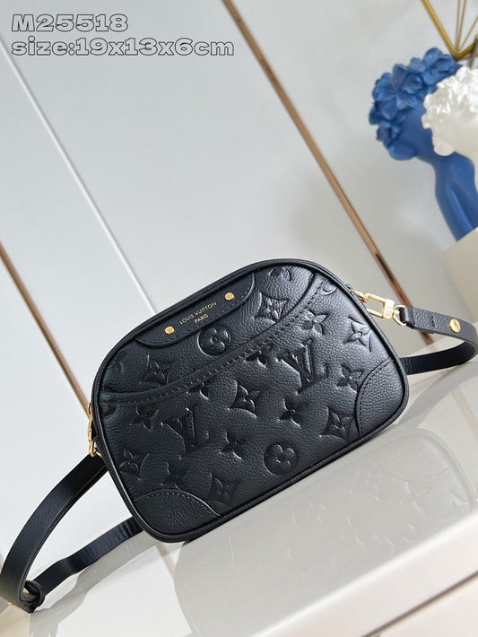 Dragons Bags ln Luxury Bag --97356