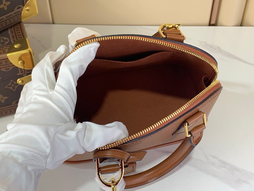 Dragons Bags ln Luxury Bag --63011