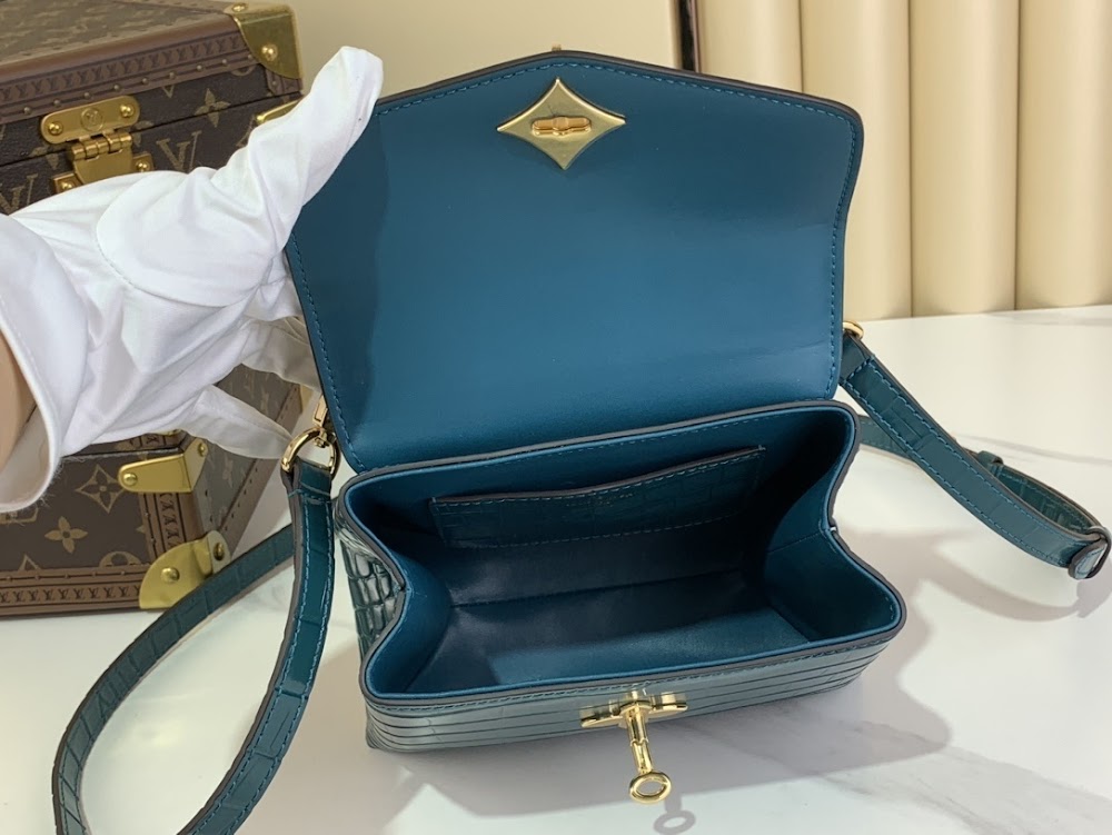 Dragons Bags ln Luxury Bag --57065