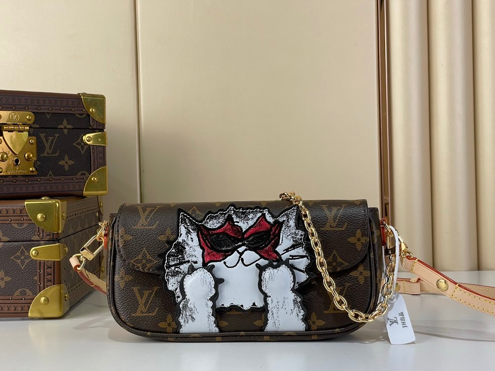 Dragons Bags ln Luxury Bag --62925