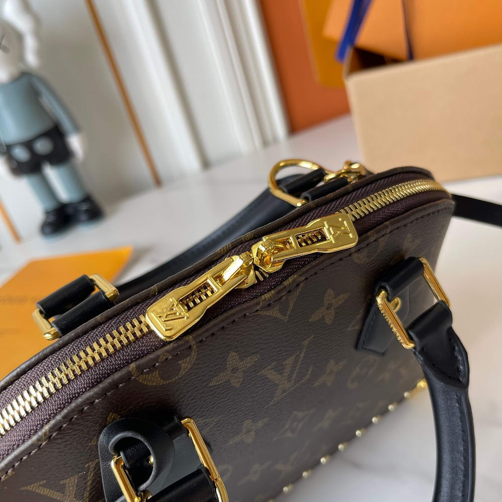 Dragons Bags ln Luxury Bag --77685