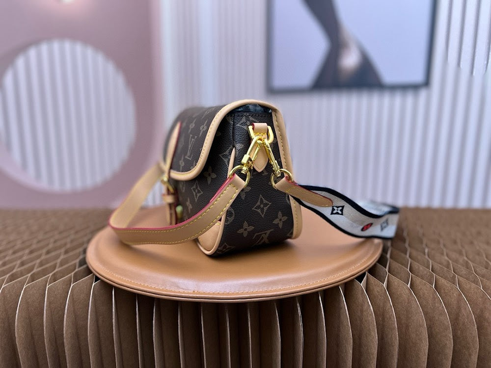 Dragons Bags ln Luxury Bag --81430