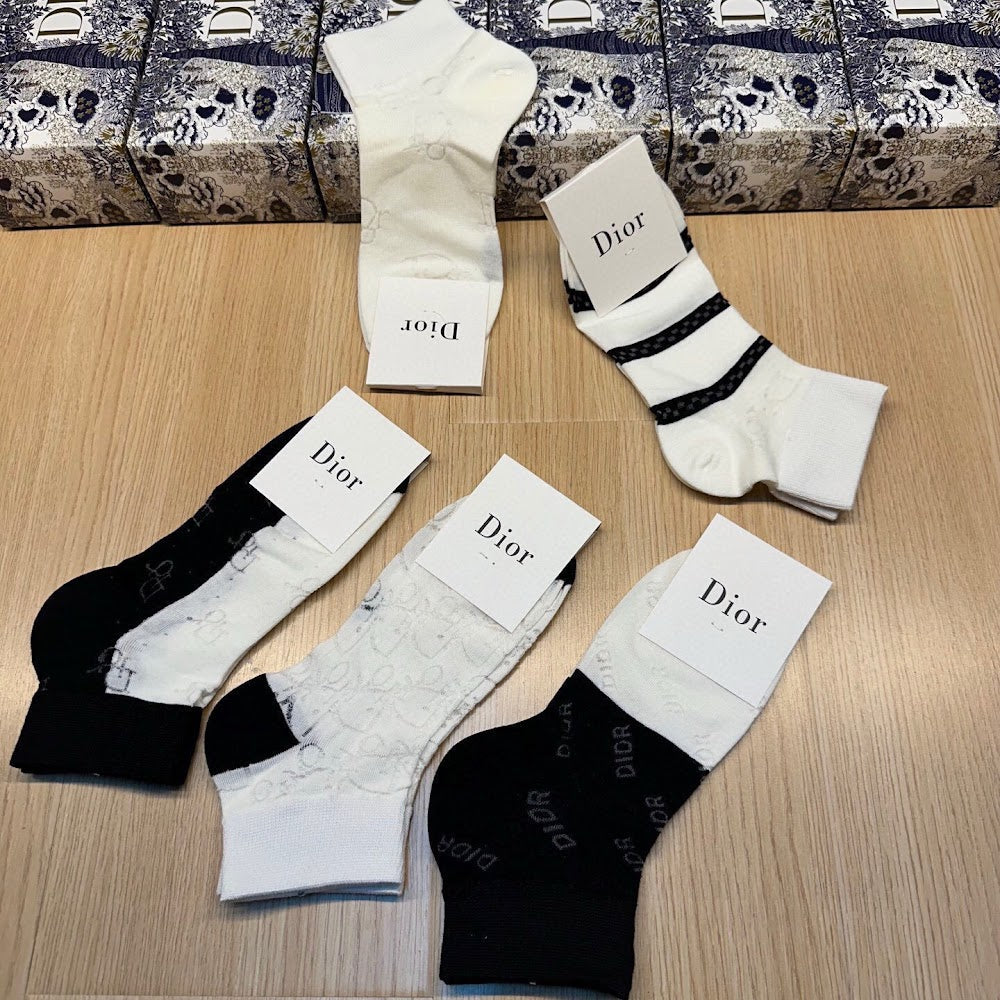 Dragons Bags Premium Luxury Socks --98619