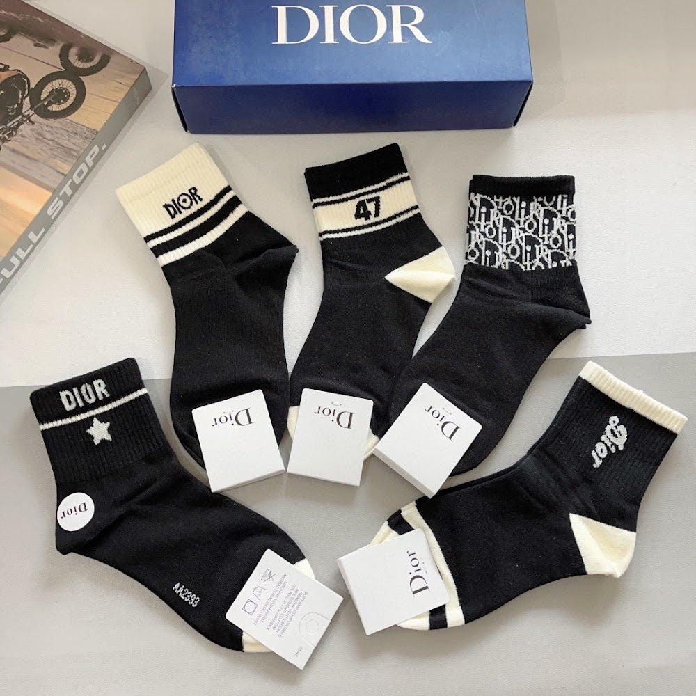 Dragons Bags Premium Luxury Socks --97649