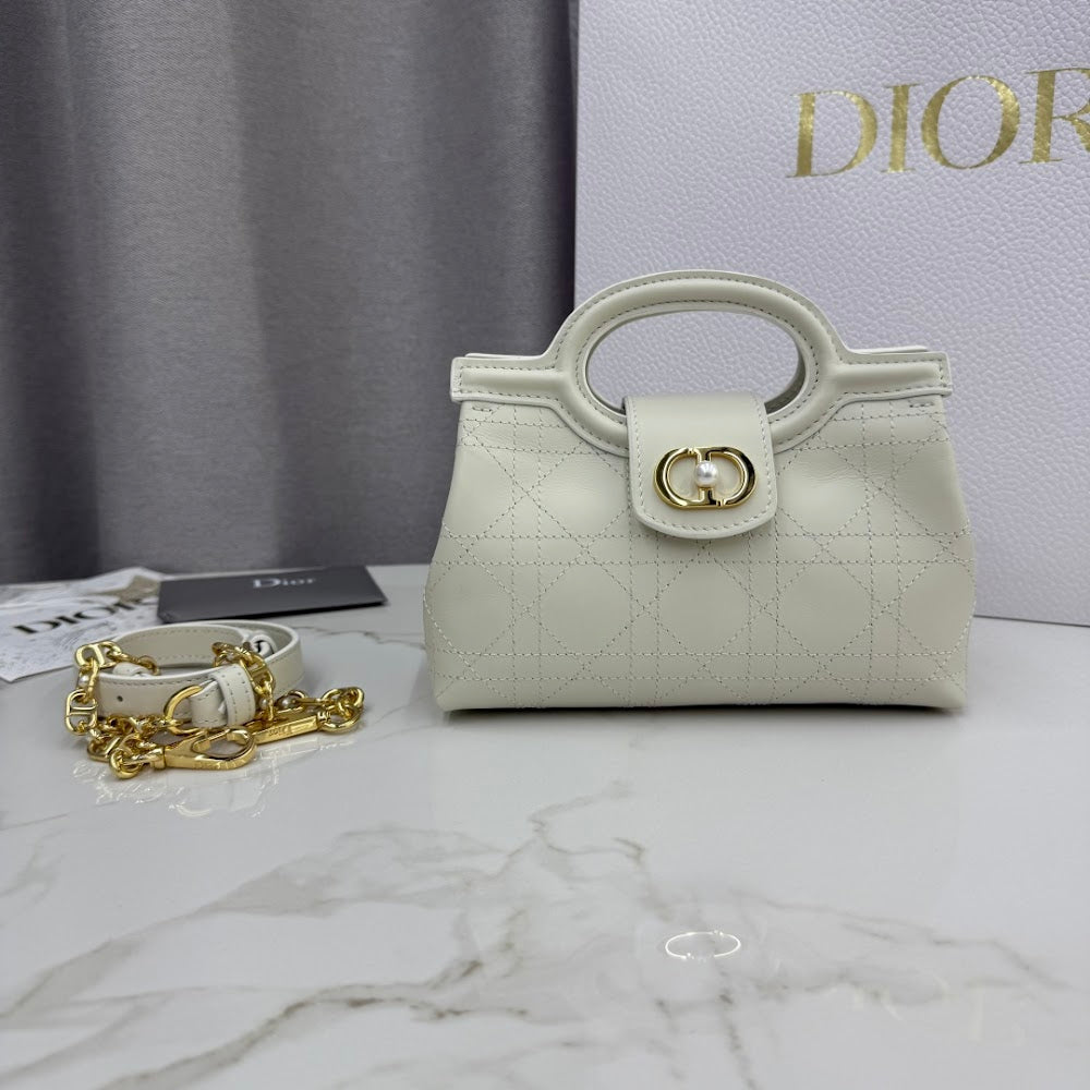 Dragons BagsDiorn Luxury Bag --116096