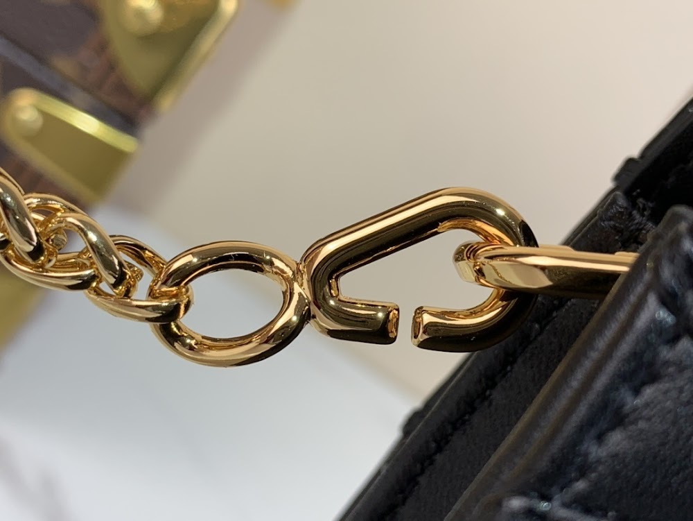 Dragons Bags ln Luxury Bag --69474