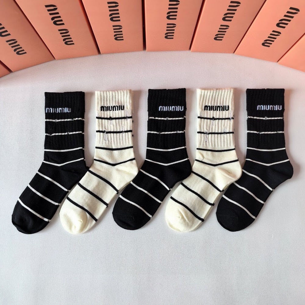 Dragons Bags Premium Luxury Socks --97942