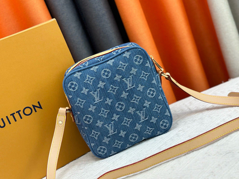 Dragons Bags ln Luxury Bag --81721