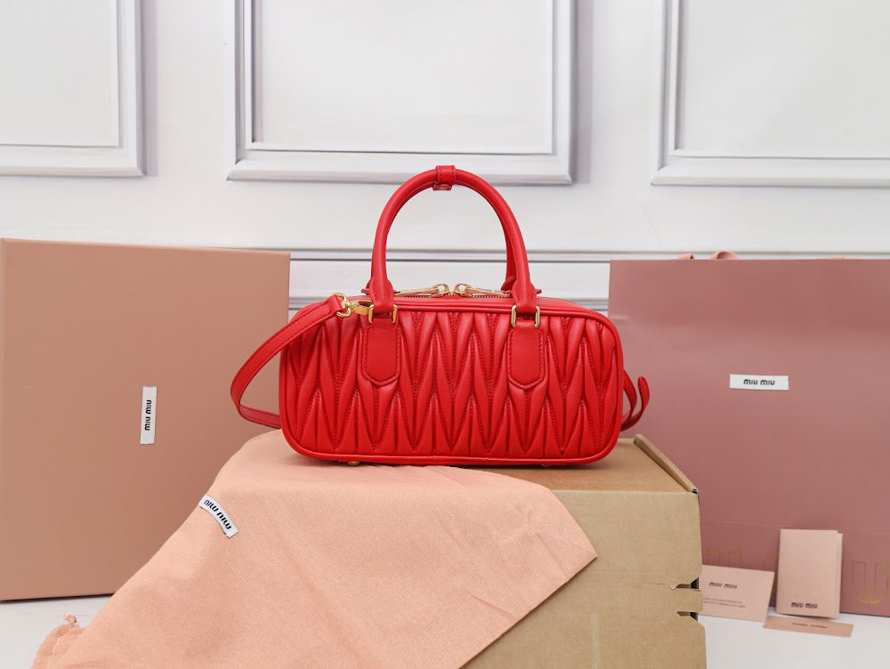 Dragons Bags Miun Miun Luxury Bag --123062
