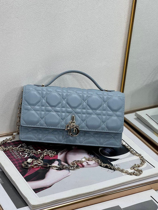 Dragons BagsDiorn Luxury Bag --116206