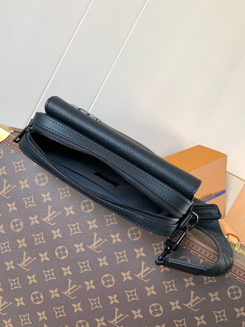 Dragons Bags ln Luxury Bag --71081