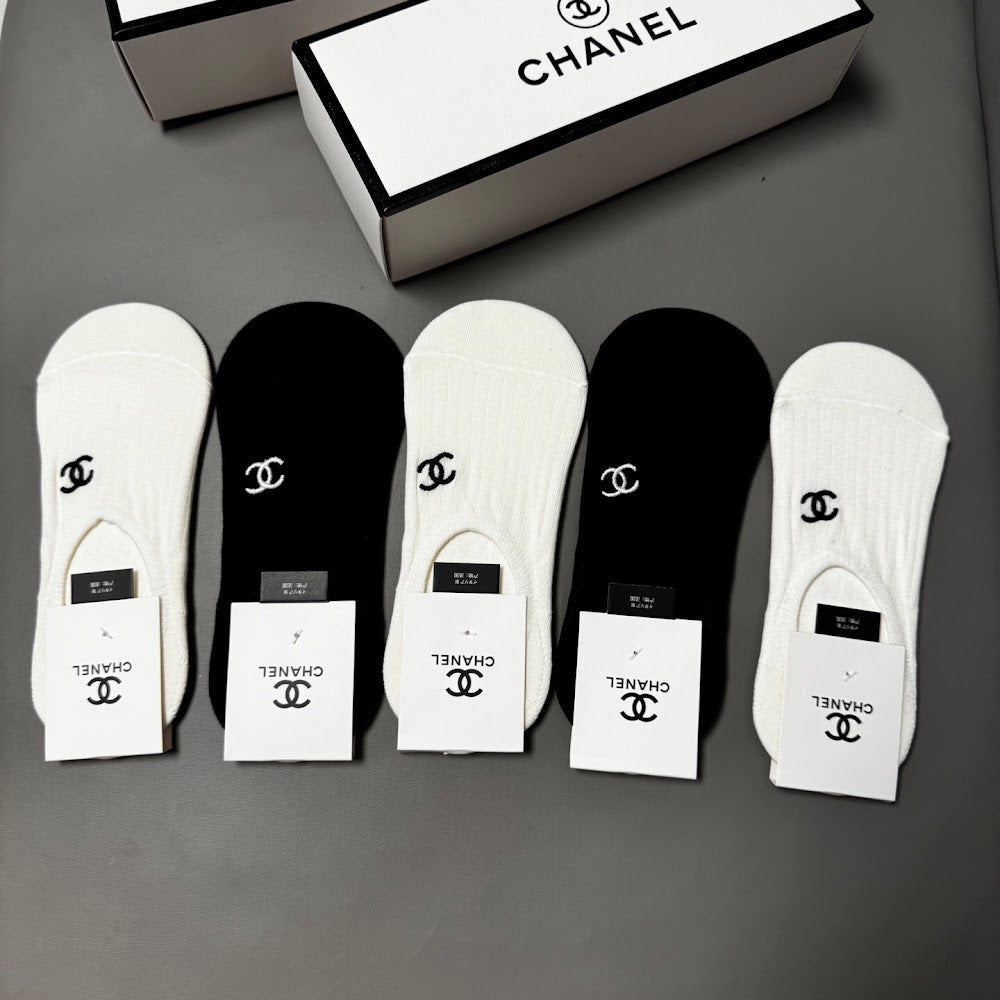 Dragons Bags Premium Luxury Socks --98463