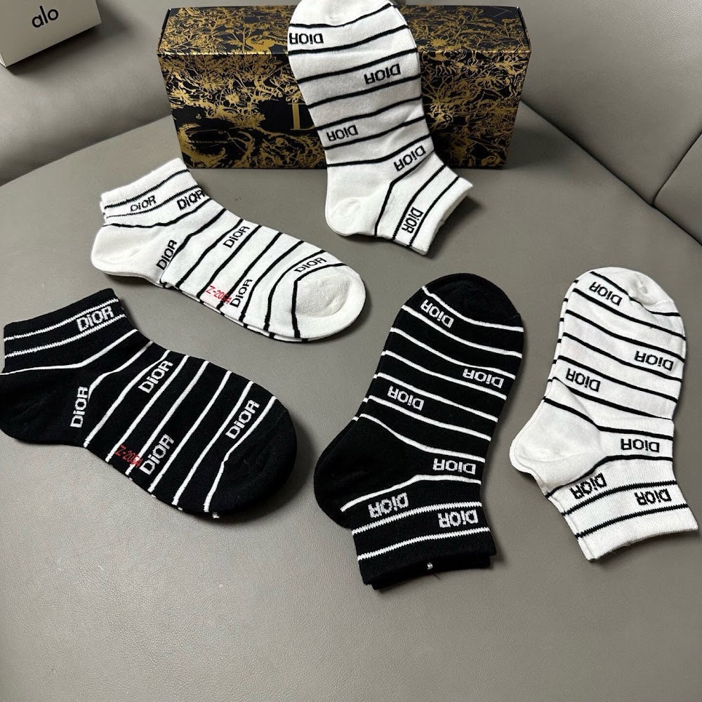 Dragons Bags Premium Luxury Socks --98599