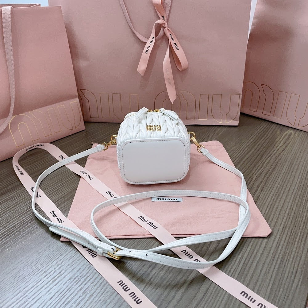 Dragons Bags Miun Miun Luxury Bag --123279