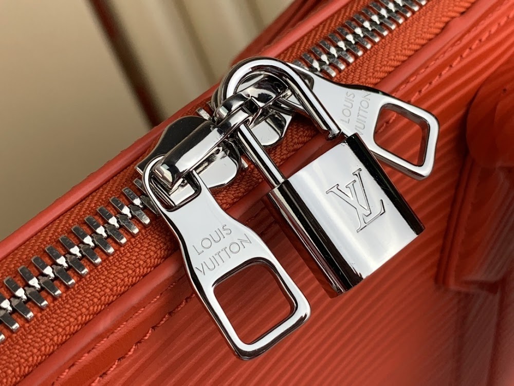 Dragons Bags ln Luxury Bag --68574