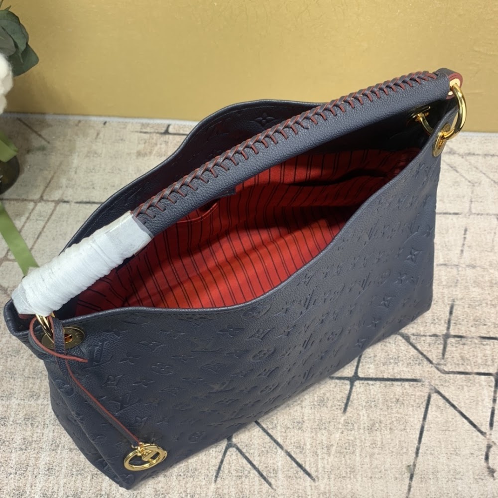 Dragons Bags ln Luxury Bag --59170