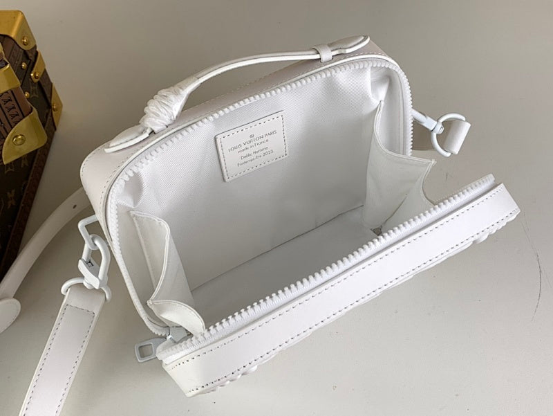 Dragons Bags ln Luxury Bag --68151