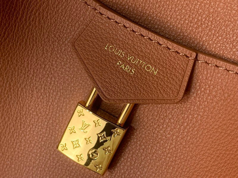 Dragons Bags ln Luxury Bag --62997