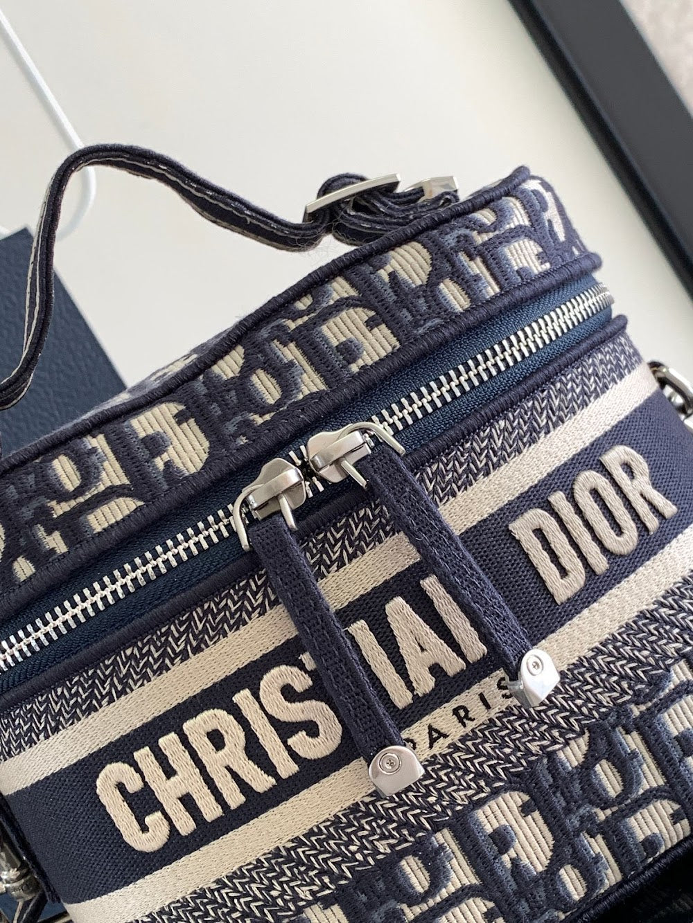 Dragons BagsDiorn Luxury Bag --114814