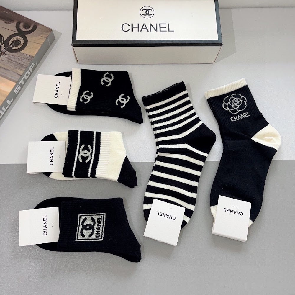 Dragons Bags Premium Luxury Socks --97760