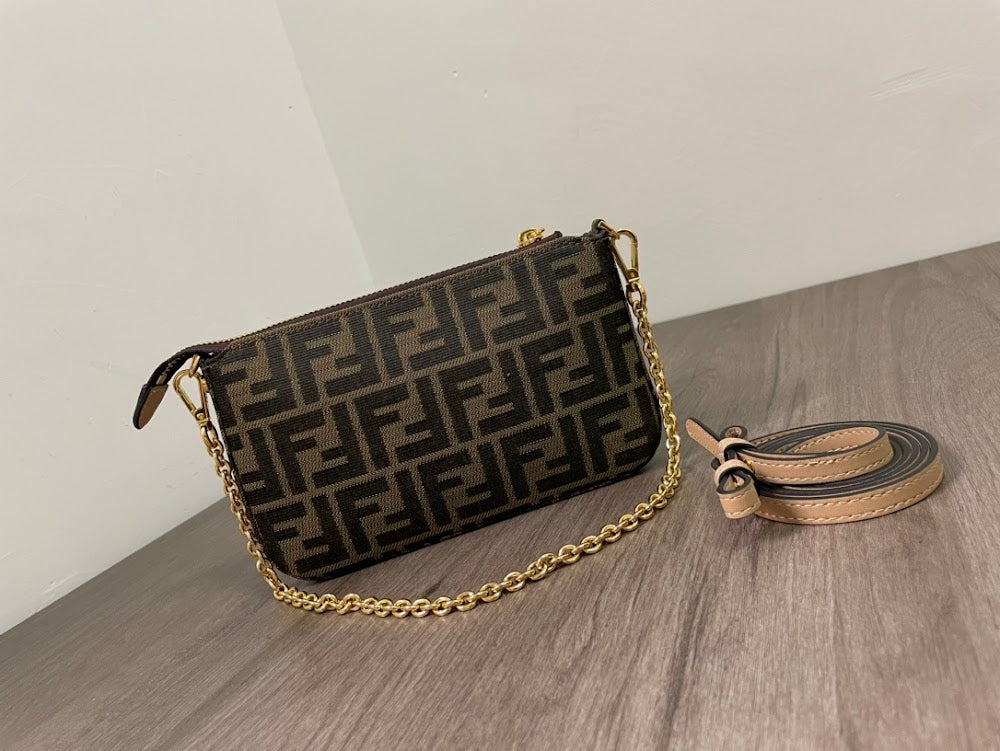 new-luxury-designer-bags-nm15381