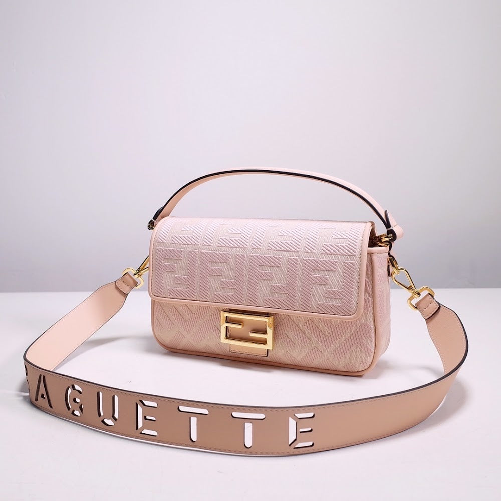 new-luxury-designer-bags-nm15287