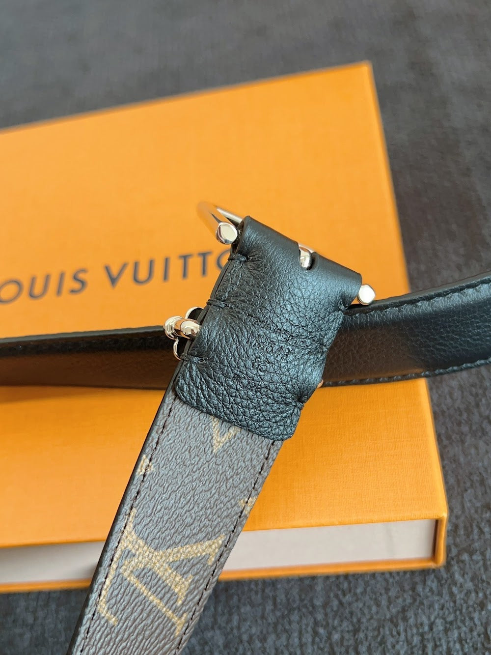 Dragons Bags ln Luxury Belt --110001