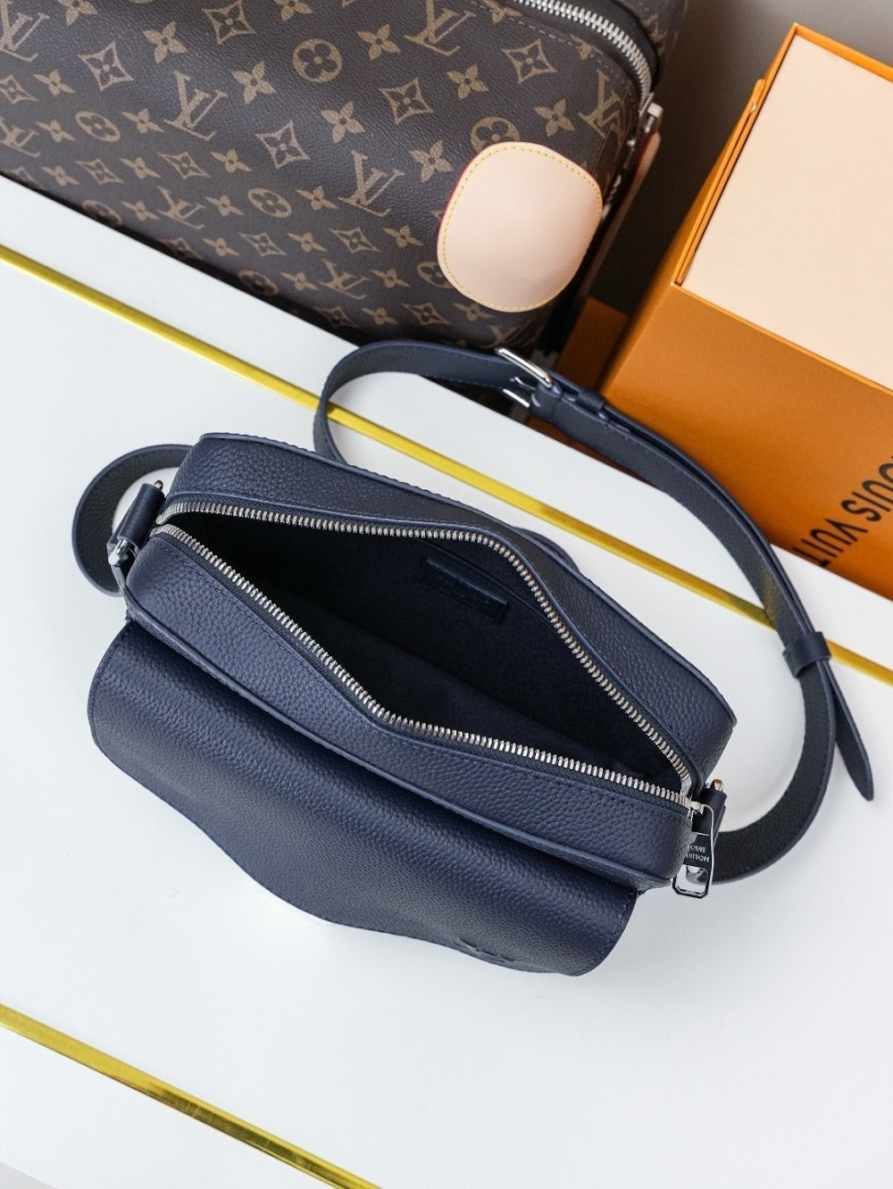 Dragons Bags ln Luxury Bag --71603