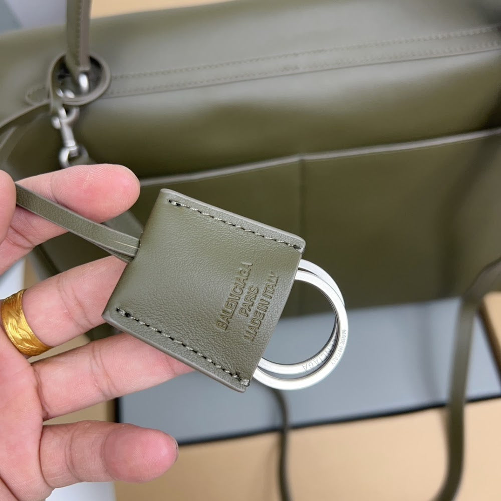 Dragons Bags Balenciaga Luxury Bag --111039