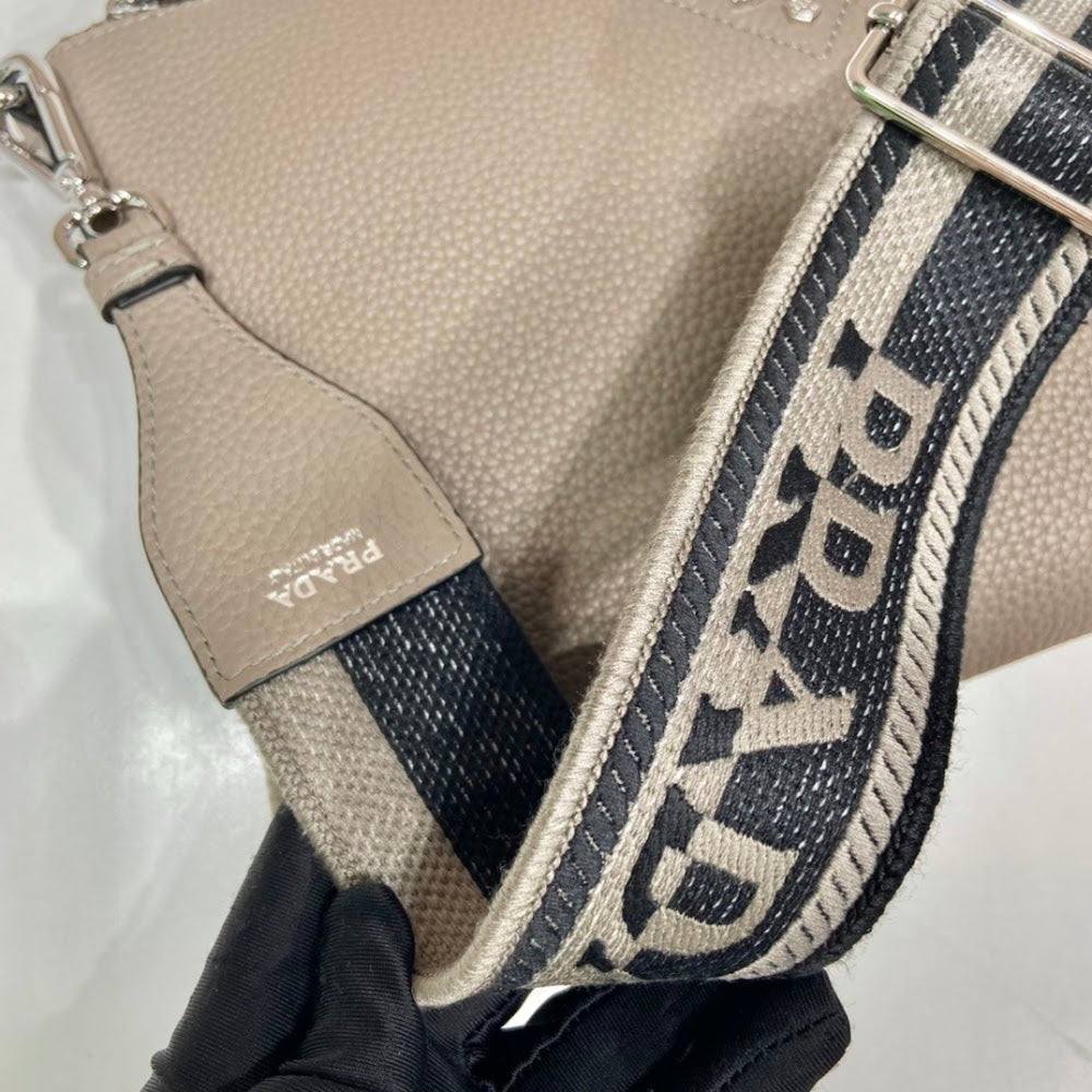 Dragons Bags Prada Luxury Bag --54646