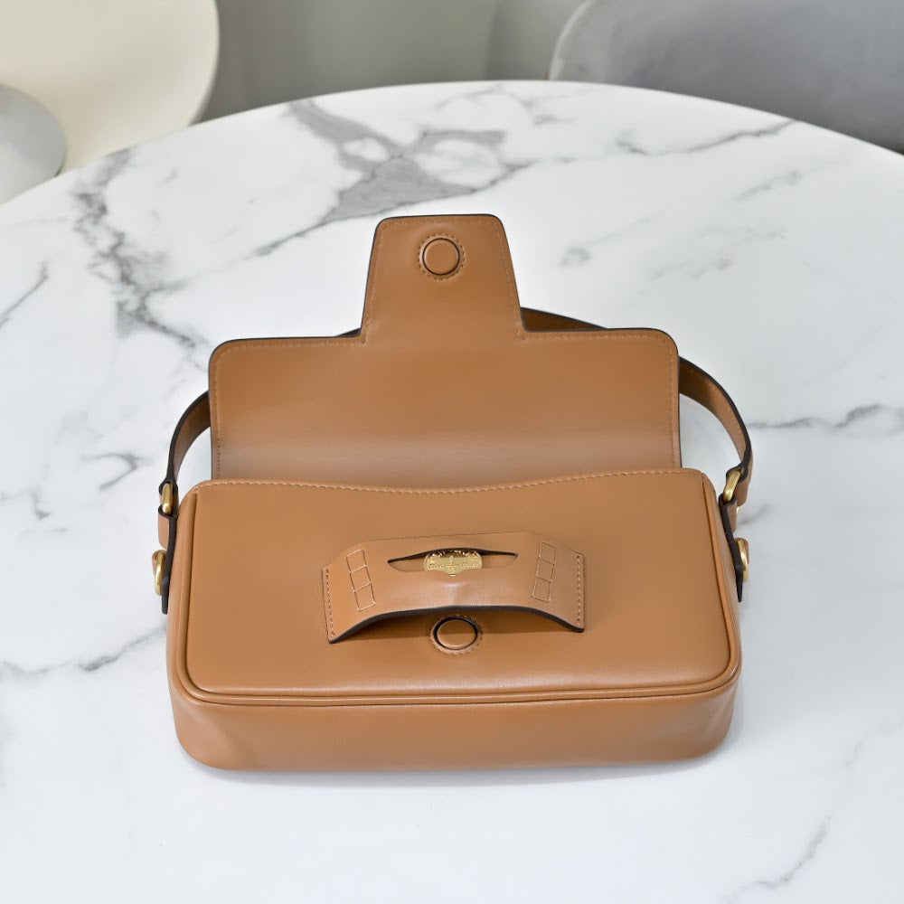 Dragons Bags Miun Miun Luxury Bag --123641