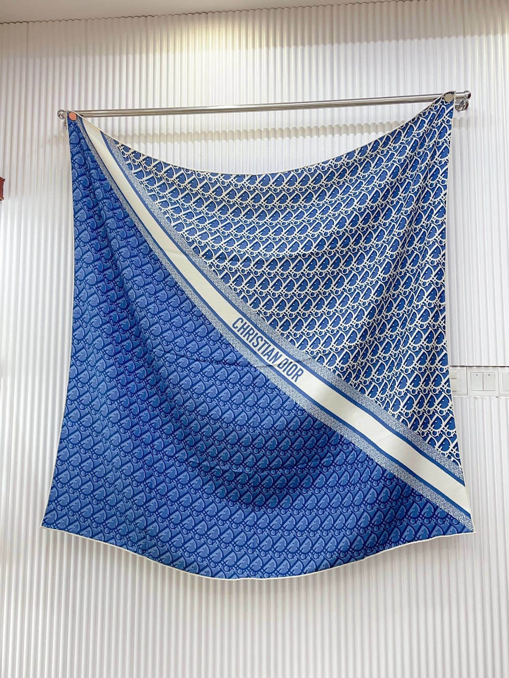 Dragons Bags Premium Designer Scarf --99228