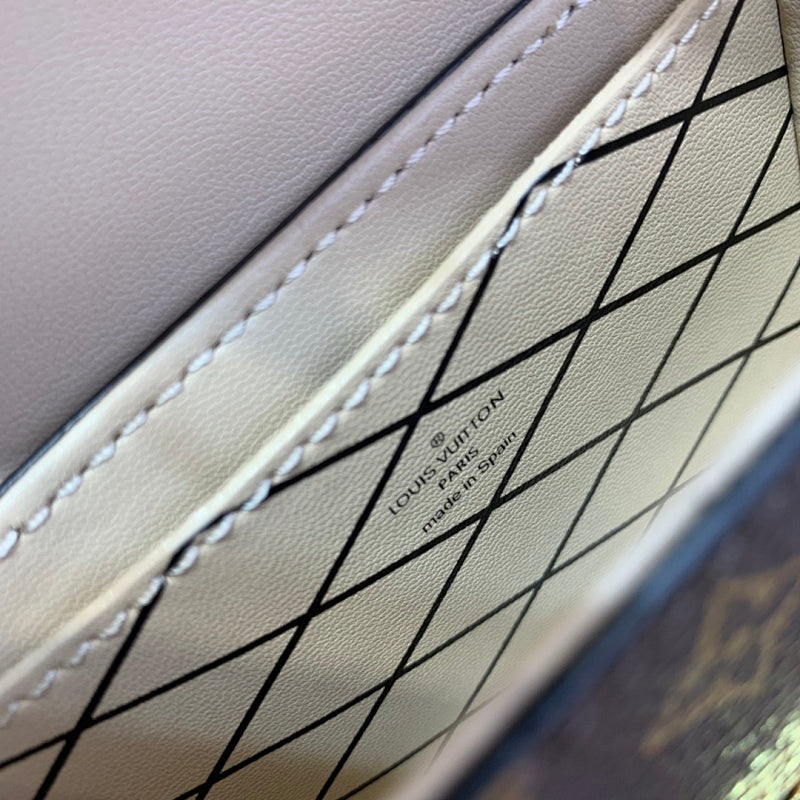 Dragons Bags ln Luxury Bag --59443
