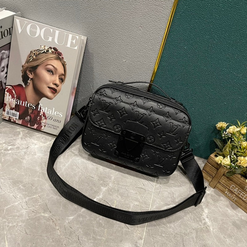Dragons Bags ln Luxury Bag --70101
