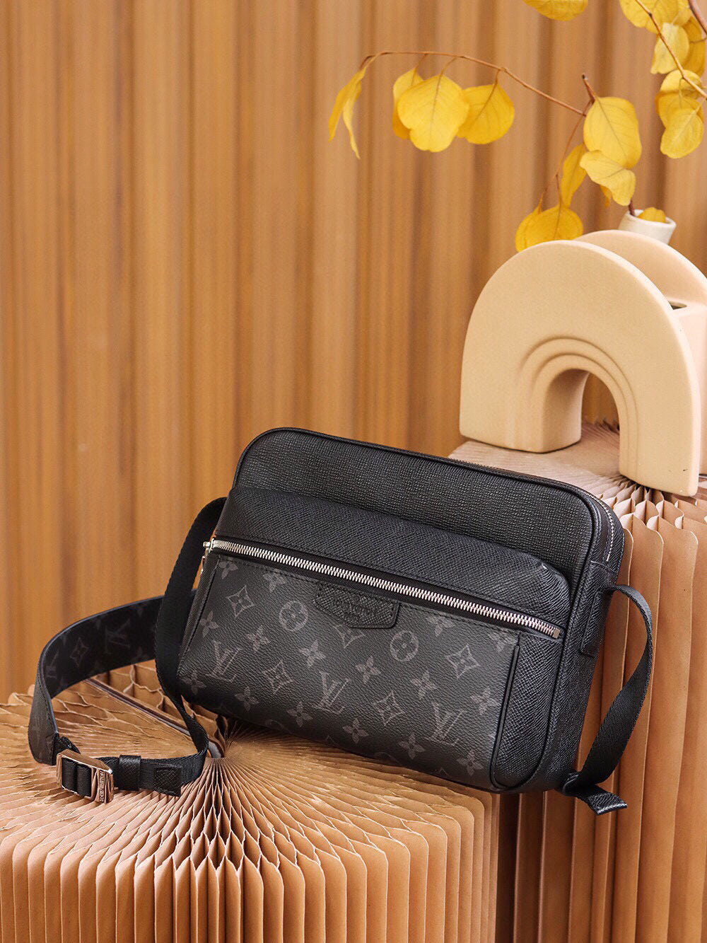 Dragons Bags ln Luxury Bag --70306