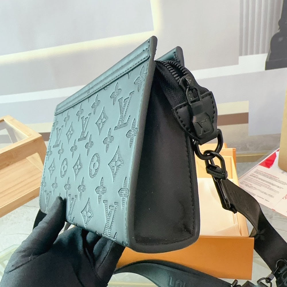 Dragons Bags ln Luxury Bag --70466