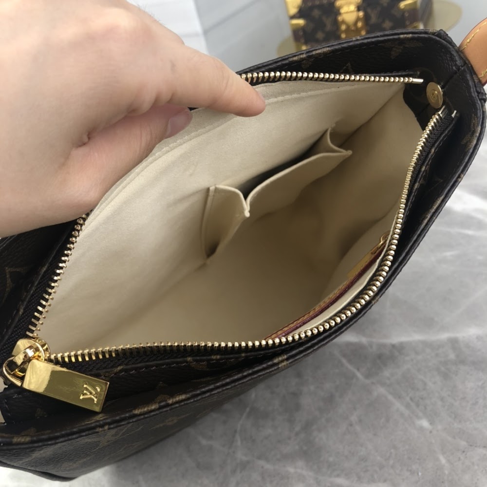 Dragons Bags ln Luxury Bag --66323