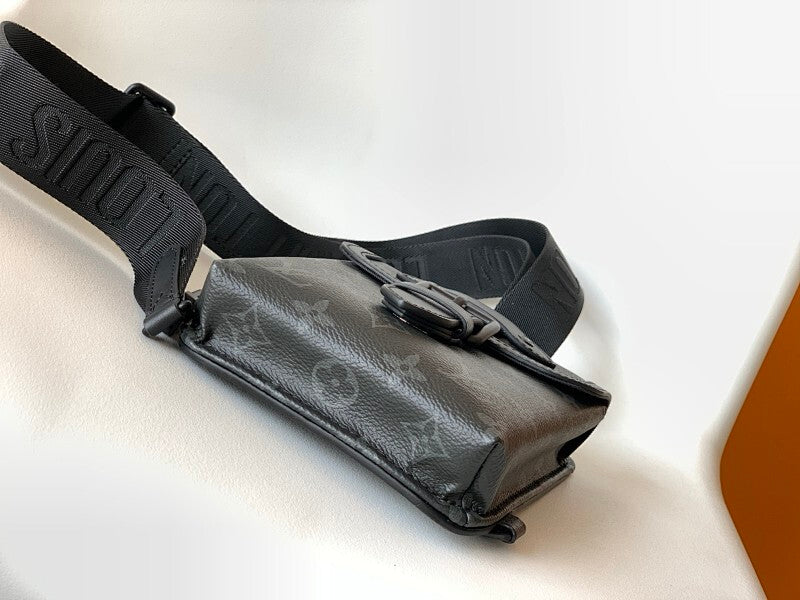 Dragons Bags ln Luxury Bag --70100