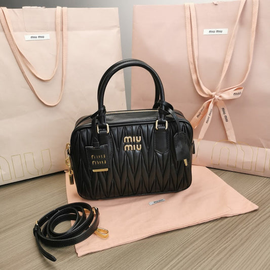 Dragons Bags Miun Miun Luxury Bag --122376