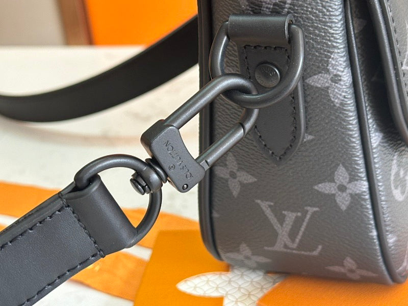 Dragons Bags ln Luxury Bag --71650