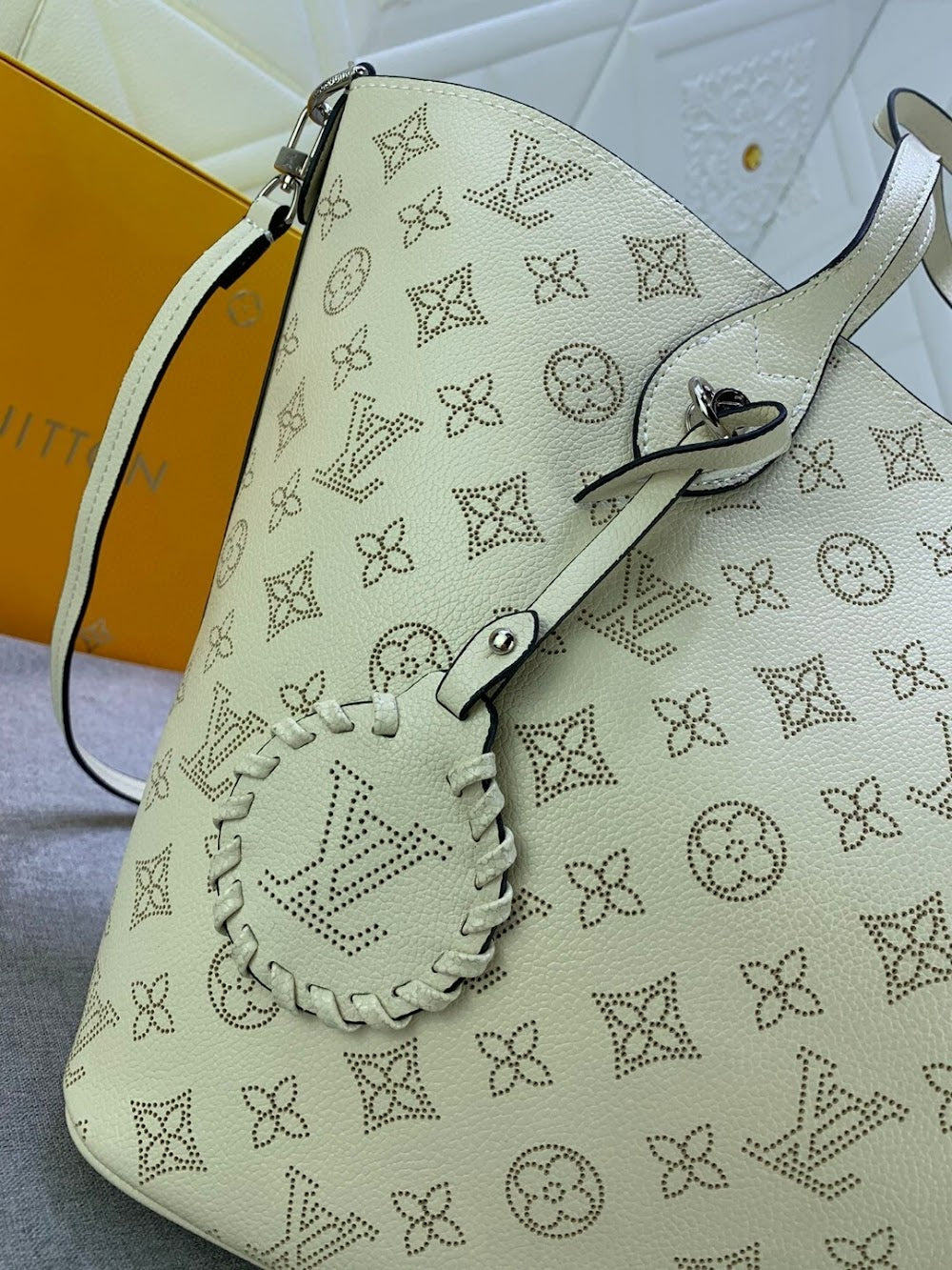 Dragons Bags ln Luxury Bag --76273