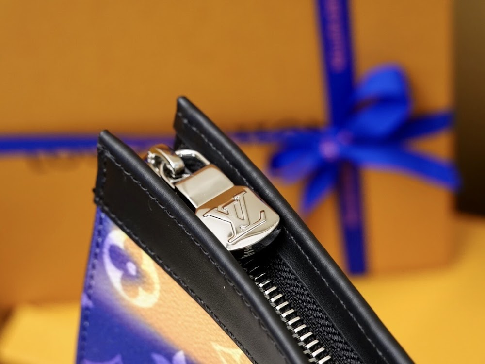 Dragons Bags ln Luxury Bag --66629