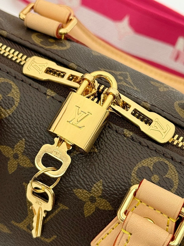 Dragons Bags ln Luxury Bag --81813