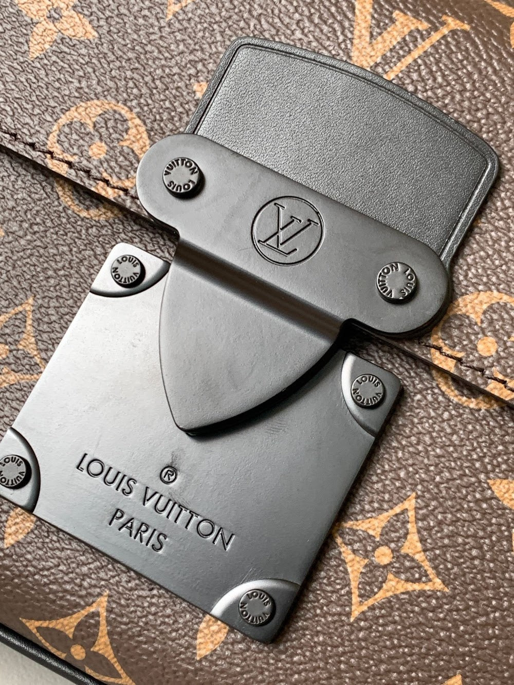 Dragons Bags ln Luxury Bag --71724