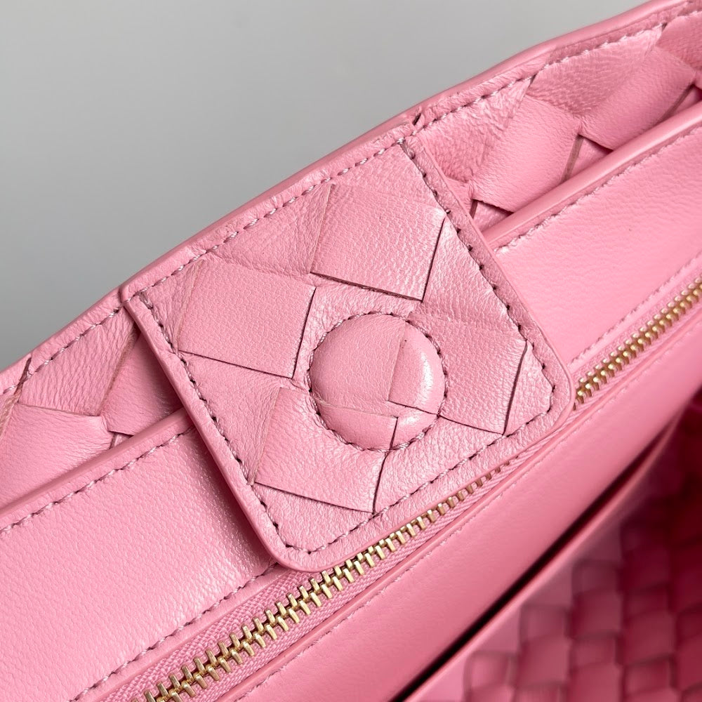 new-luxury-designer-bags-nm10678