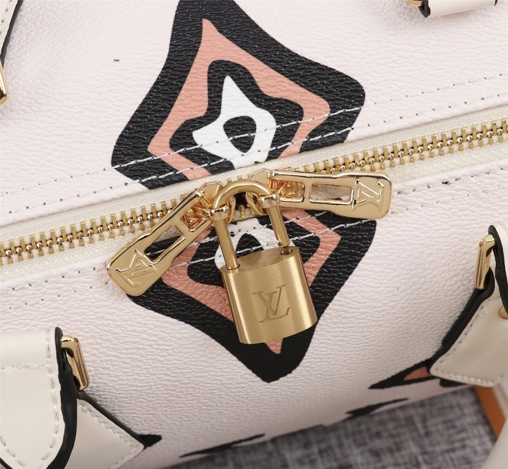 Dragons Bags ln Luxury Bag --78147