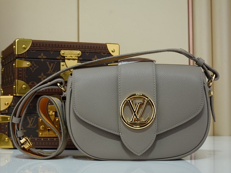 Dragons Bags ln Luxury Bag --60586