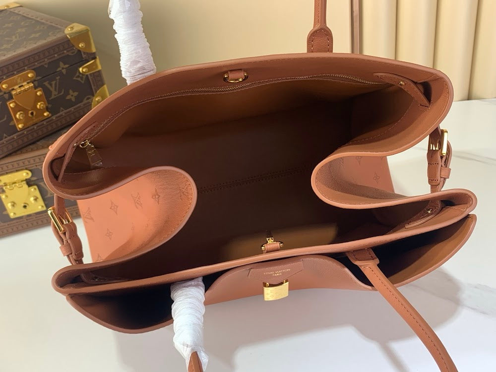 Dragons Bags ln Luxury Bag --69928